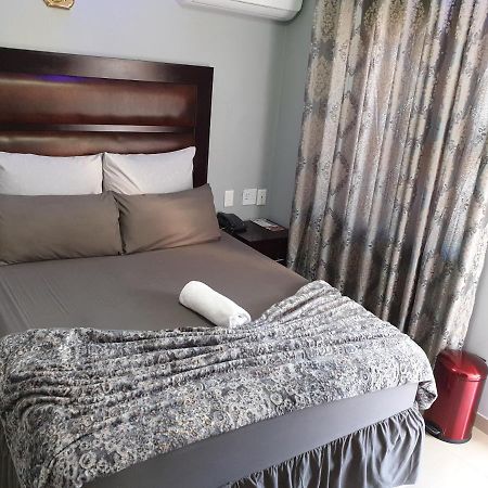 Emirates Garden Lodge Boksburg Bagian luar foto