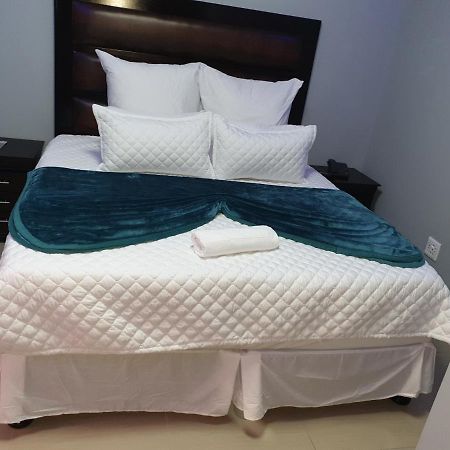 Emirates Garden Lodge Boksburg Bagian luar foto