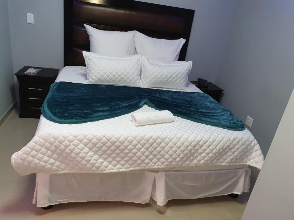 Emirates Garden Lodge Boksburg Bagian luar foto