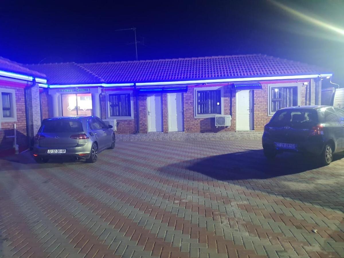 Emirates Garden Lodge Boksburg Bagian luar foto