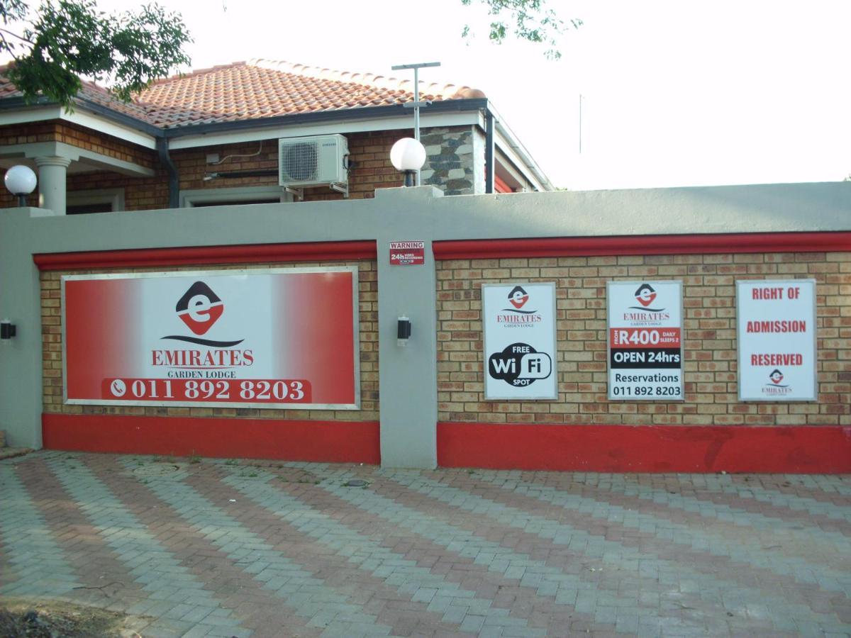 Emirates Garden Lodge Boksburg Bagian luar foto